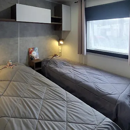 Kemp Mobilhome 4 Etoiles Landes Saint-Julien-en-Born